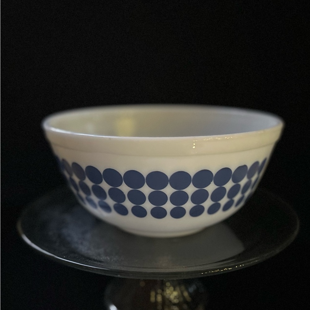 Vintage Pyrex Blue Dot Glass Mixing Bowl 2.5qt Blue Dots #403 Pyrex Love